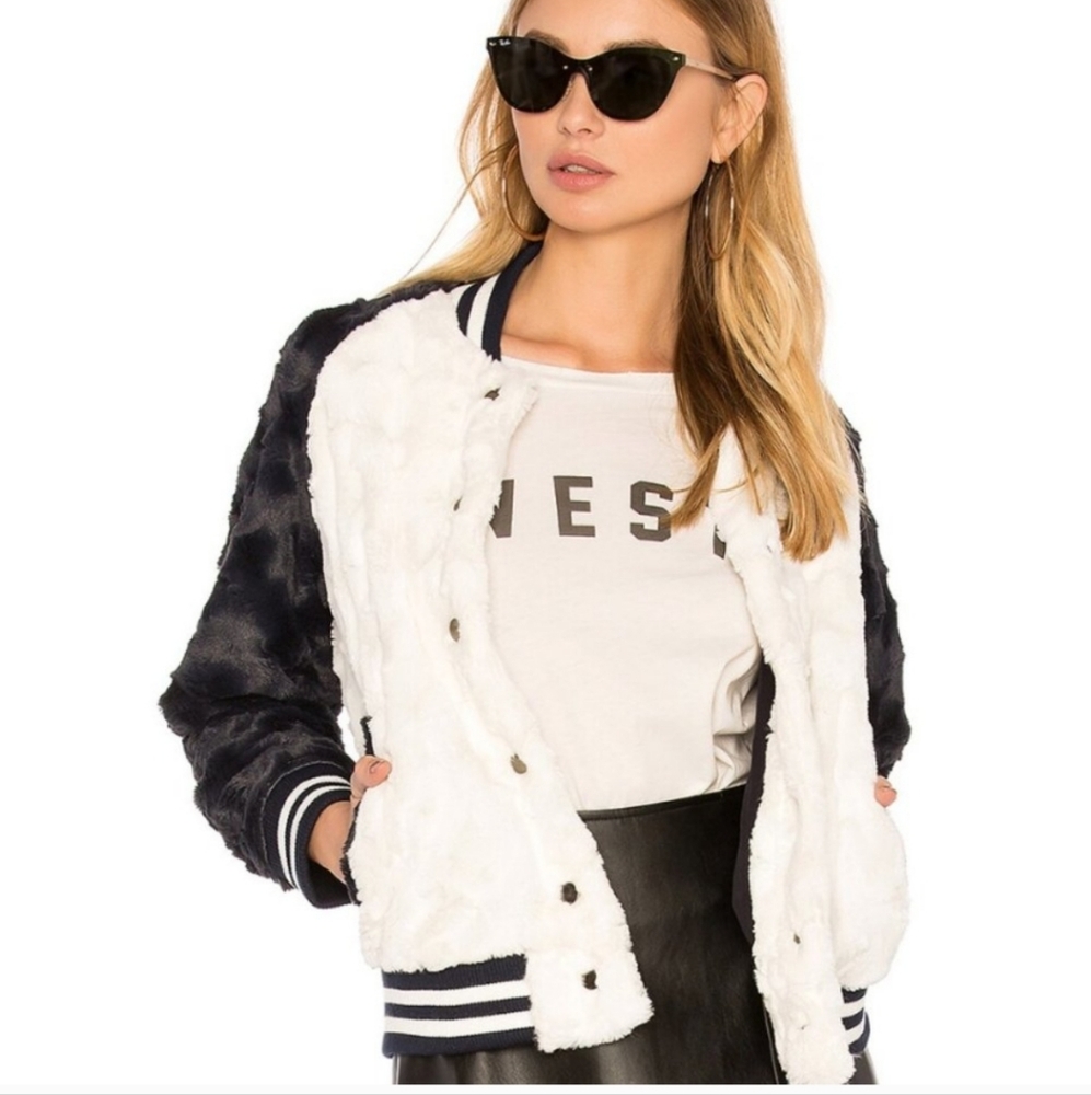 Rails REVOLVE Posey Faux Fur Bomber Jacket Navy and Ivory Varsity Style Size XS